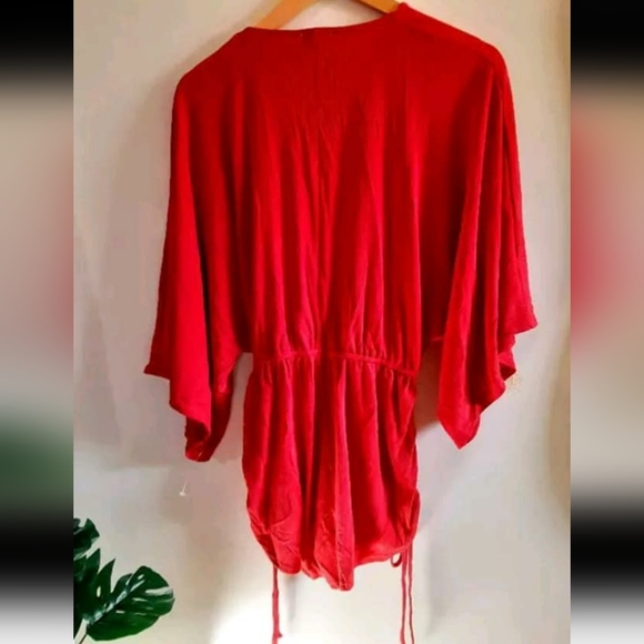 🏷TOBI NWOT GIRL POWER RED FRONT TWIST ROMPER - XS - Picture 6 of 7